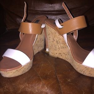 Brown/ White Wedge With a strap